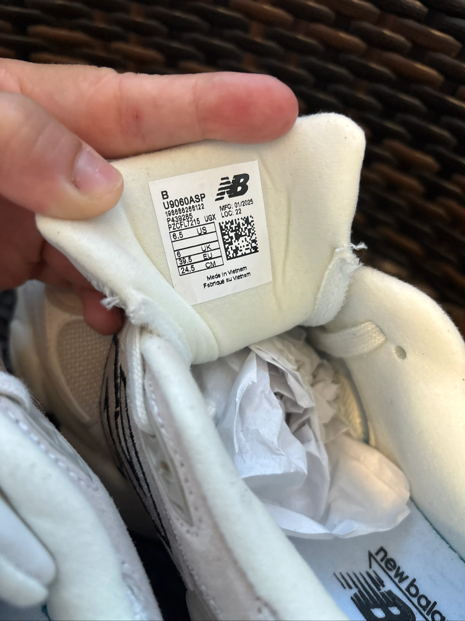New Balance 9060 – photo 4